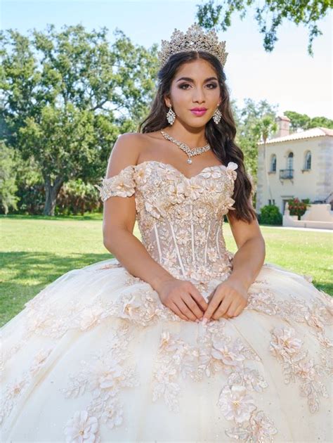 Zayas Bridals & Quinceaneras